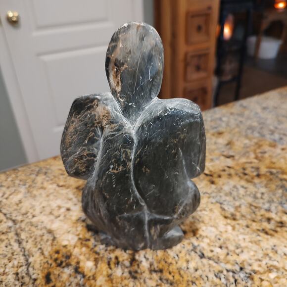 Vintage African/Inuit Soapstone Carving Human Figure Sculpture Black - Picture 4 of 8